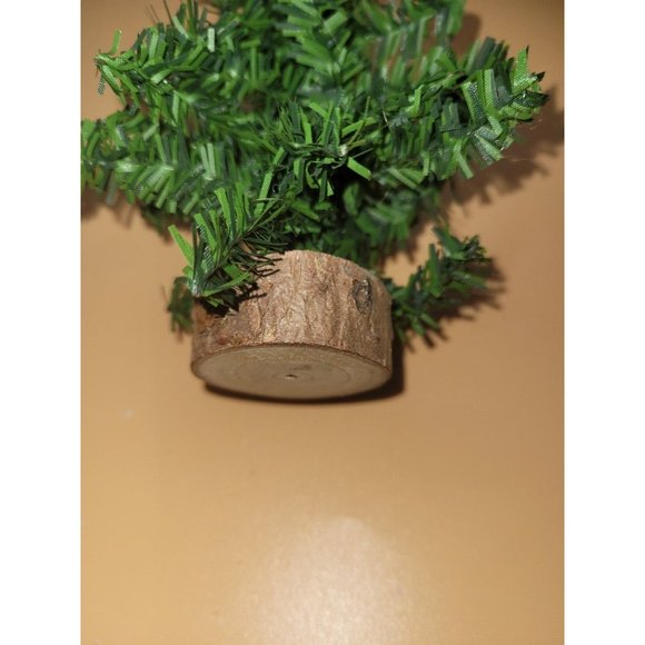 Lot of 8 Evergreen Trees Christmas Village, Model Train Railroad or crafting - Picture 4 of 4